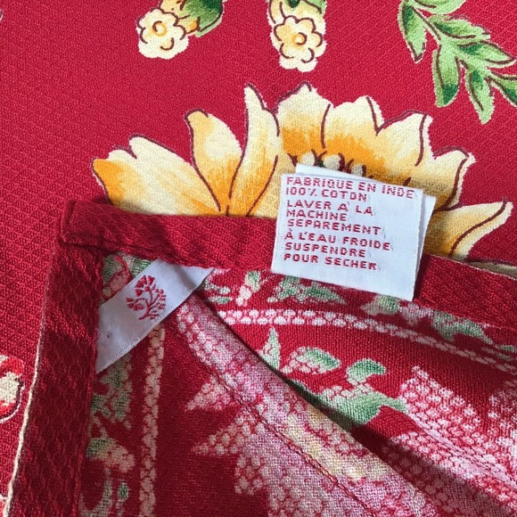 April Cornell Classic Florals Red Yellow Tablecloth 52x52 Square Bordered - Picture 7 of 7